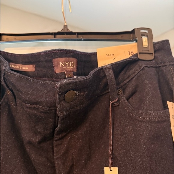 NYDJ size 16 - Picture 3 of 6